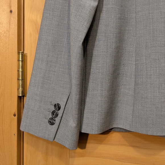 Talbots Women's Classic Gray Suit Jacket - Picture 6 of 13